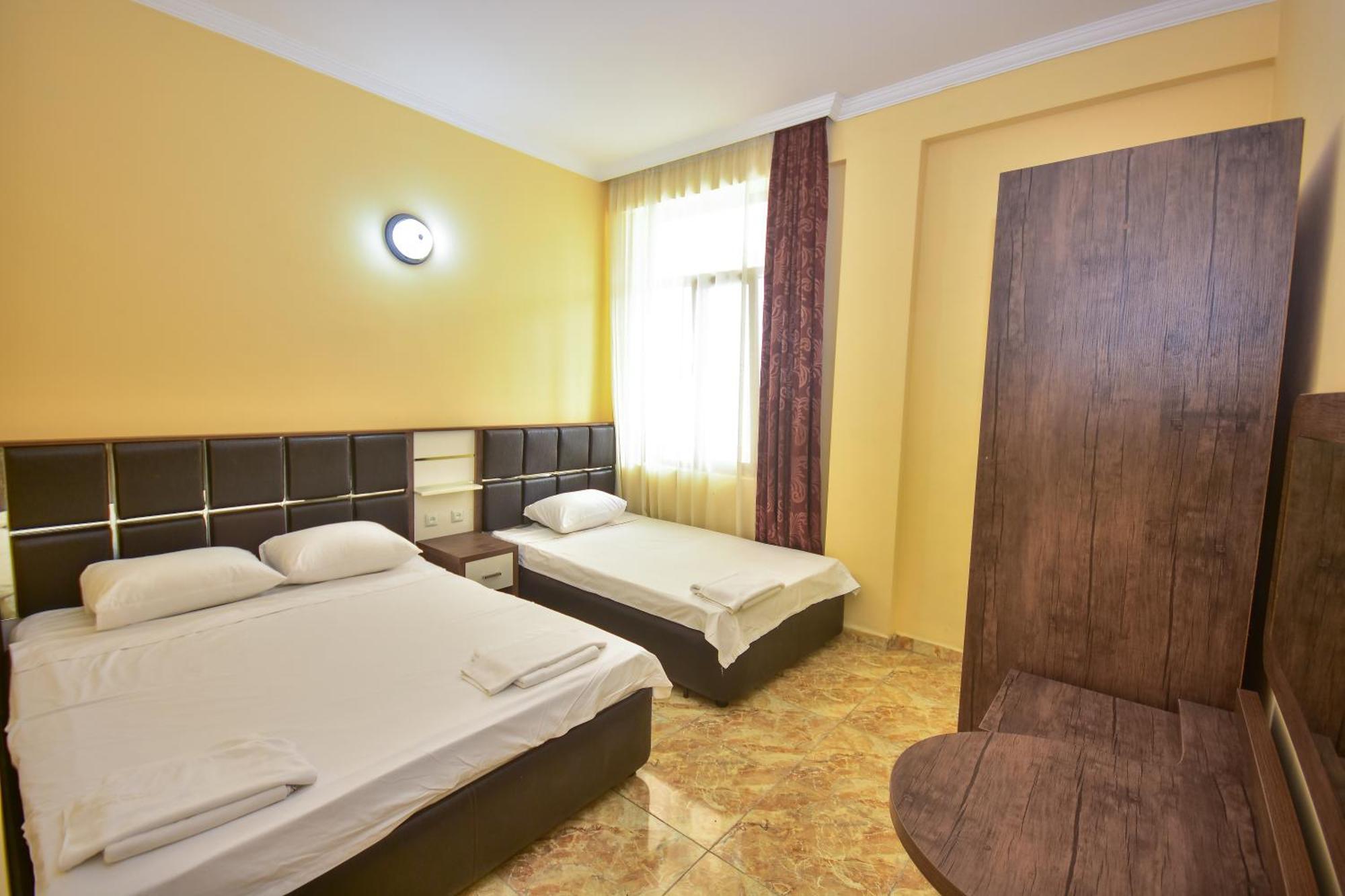 Family Apartments In Batumi Exteriör bild