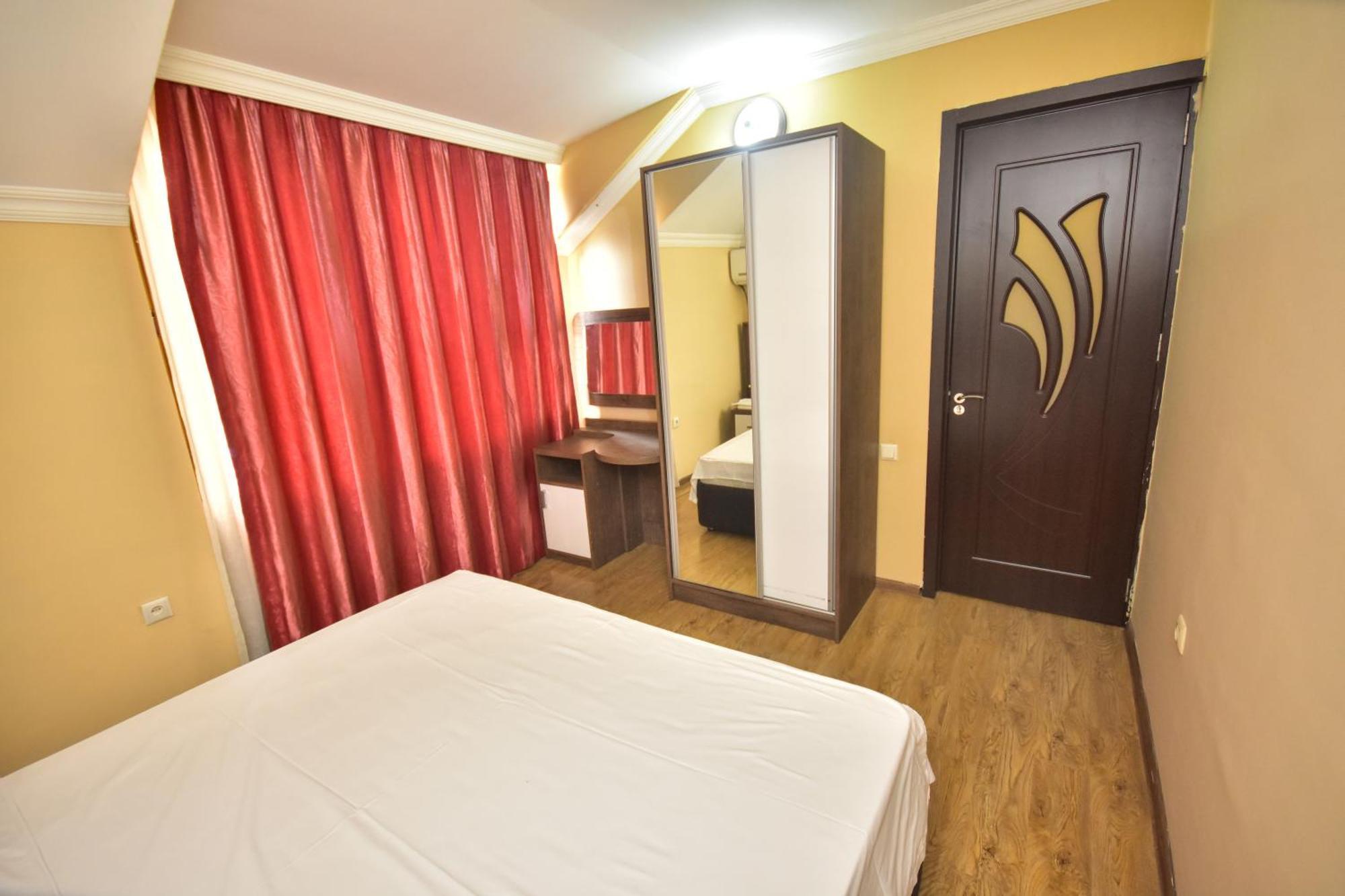 Family Apartments In Batumi Exteriör bild